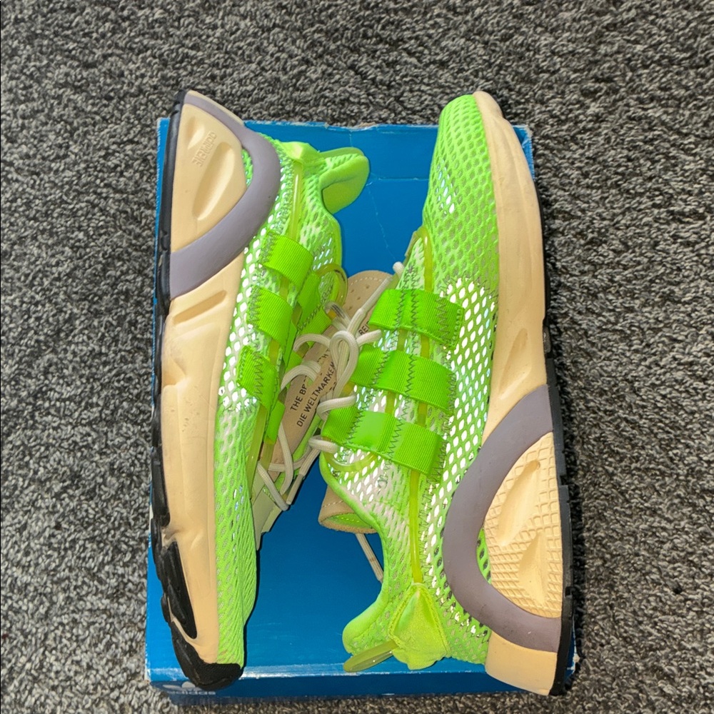 Adidas LXCON Signal Green Running Shoes - Picture 6 of 7